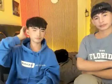 alluring_alpha Image 19