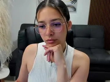 angeline_davies Image 6