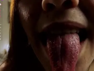 emiliamilas Image 14