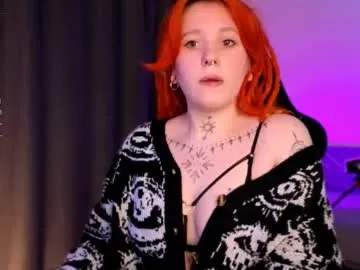 evaredmooon Image 13