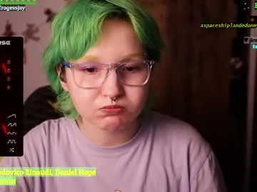 frogessjay Image 5