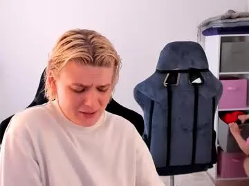 hottyblonds Image 15