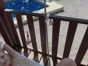 julie_joyride Image 4