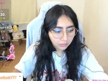 kat_ly_chan Image 4
