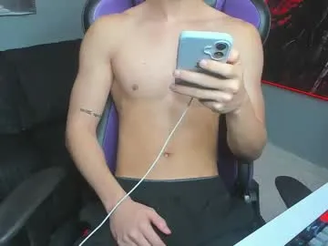 michael_twink18 Image 3