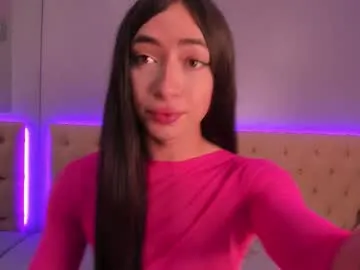 nickierainer Image 7