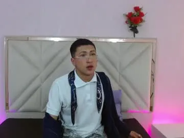 shinedark_tay's Thumb Image