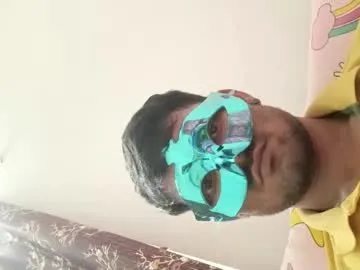 strip_couple_love1 Image 4