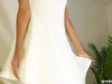 valery_swan1 Image 6